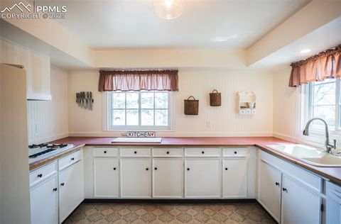 Tiny photo for 419 Chamberlin Place, Colorado Springs, CO 80906 (MLS # 1386173)