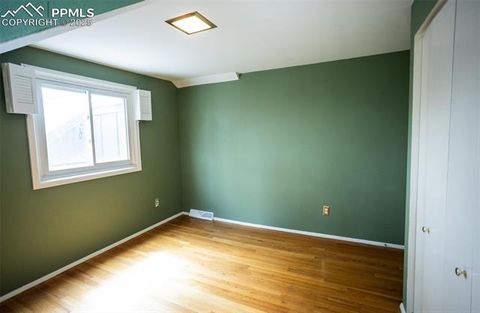 Tiny photo for 419 Chamberlin Place, Colorado Springs, CO 80906 (MLS # 1386173)