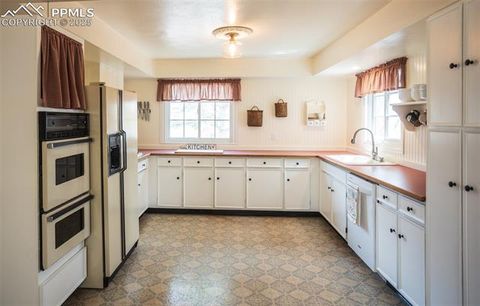 Tiny photo for 419 Chamberlin Place, Colorado Springs, CO 80906 (MLS # 1386173)