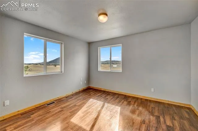 Guffey, Colorado 80820, United States, 3 Bedrooms Bedrooms, ,2 BathroomsBathrooms,Residential,Active,230