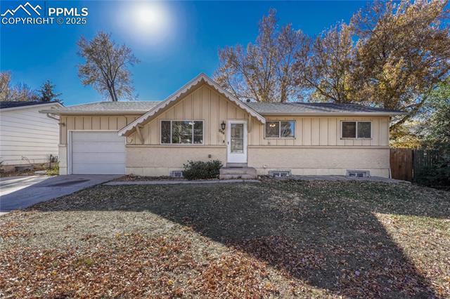 1564 Robidoux Circle