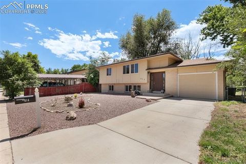 Photo of 614 Bickley Street, Colorado Springs, CO 80911 (MLS # 3284464)