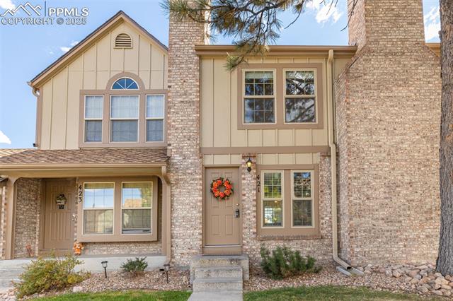 421 Ravenview Court