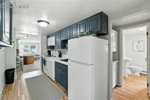 Tiny photo for 529 Canon Avenue, Manitou Springs, CO 80829 (MLS # 9462650)