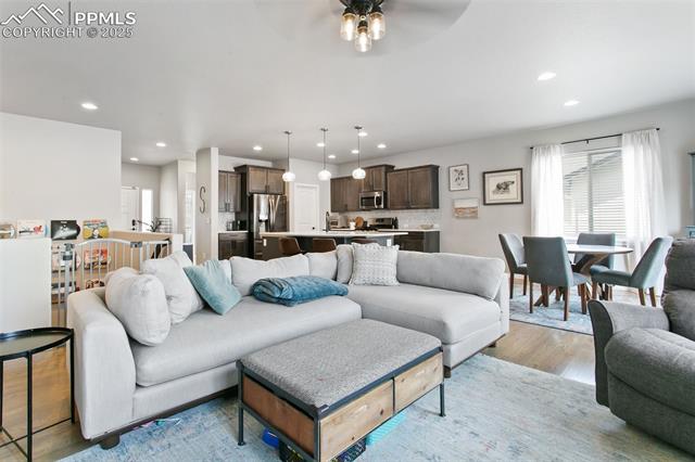 11109 Galaxy Hunter Drive