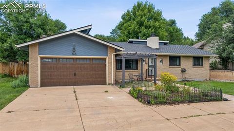 Tiny photo for 165 Clubridge Place, Colorado Springs, CO 80906 (MLS # 4214835)