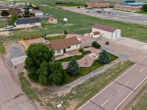 Photo of 356 N Earl Place, Pueblo West, CO 81007 (MLS # 1553568) Photo of 356 N Earl Place, Pueblo West, CO 81007 (MLS # 1553568)