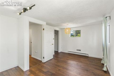 Tiny photo for 135 South Path, Manitou Springs, CO 80829 (MLS # 4942420)