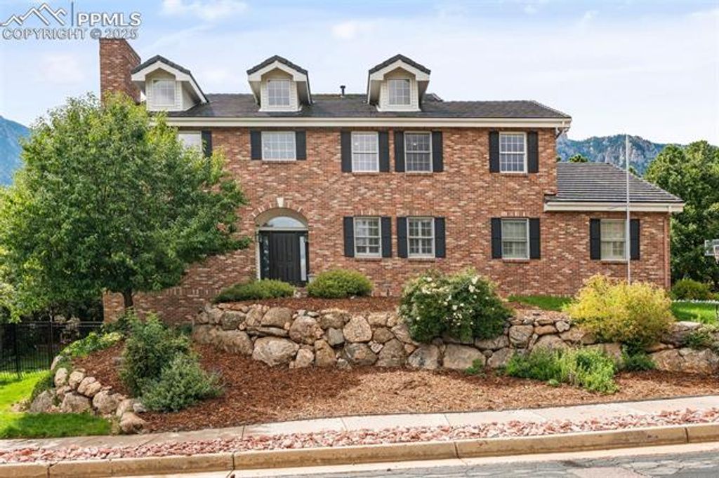 Photo for 4930 Langdale Way, Colorado Springs, CO 80906 (MLS # 9060177)