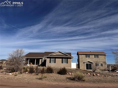 Photo of 1837 W Costilla Plaza, Pueblo, CO 81007 (MLS # 8136565) Photo of 1837 W Costilla Plaza, Pueblo, CO 81007 (MLS # 8136565)