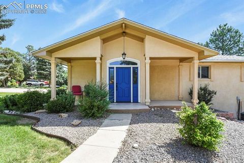 Photo of 23 Crescent Lane, Colorado Springs, CO 80904 (MLS # 6749425)