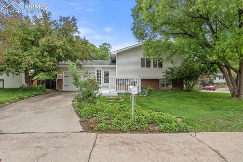 302 Cielo Vista Street Colorado Springs CO 80911