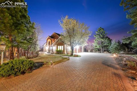 Photo of 5915 Gladstone Street, Colorado Springs, CO 80906 (MLS # 7887978)