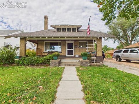 Photo of 1423 Lake Avenue, Pueblo, CO 81004 (MLS # 3398493)
