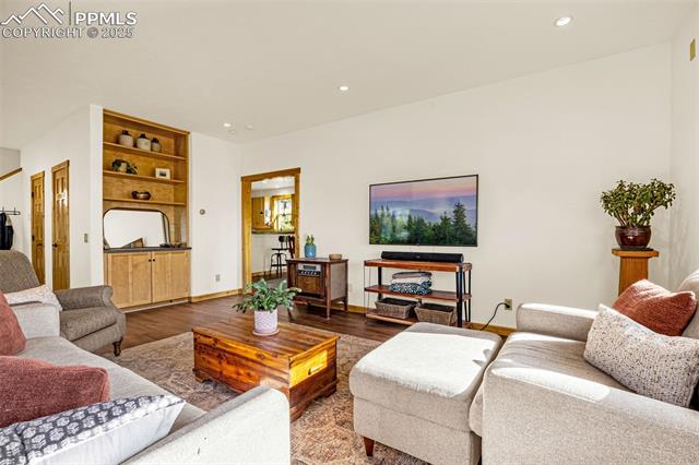 7545 Hollandale Drive