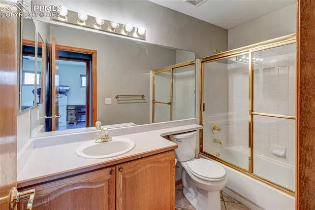 Colorado Springs, Colorado 80922, United States, 4 Bedrooms Bedrooms, ,4 BathroomsBathrooms,Residential,Active,183010