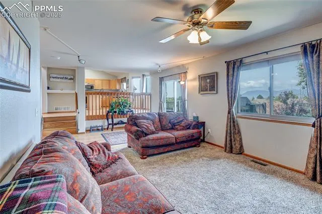 Colorado Springs, Colorado 80922, United States, 4 Bedrooms Bedrooms, ,4 BathroomsBathrooms,Residential,Active,183010