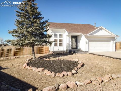 Photo of 473 S Hook Court, Pueblo, CO 81007 (MLS # 3122032)