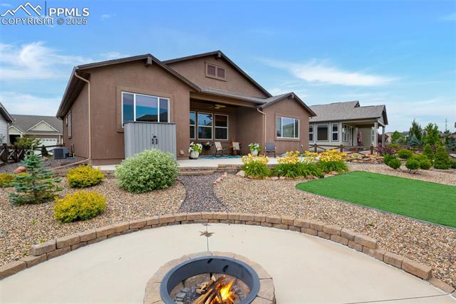 8726 Meadow Wing Circle
