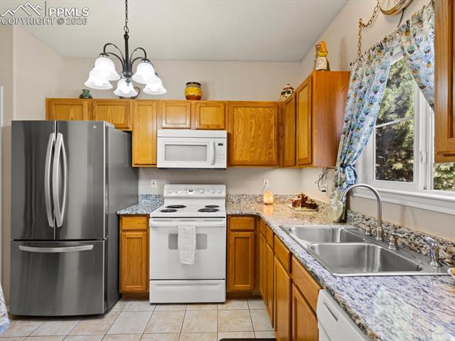 3715 Riviera Grove 104