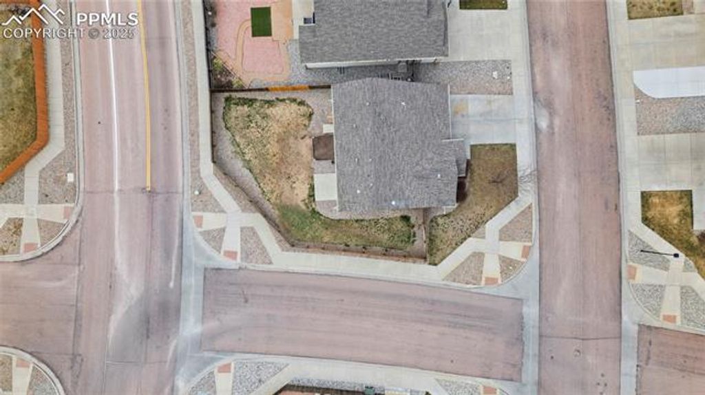 listing image 40