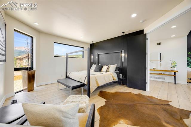 3735 Twisted Oak Circle