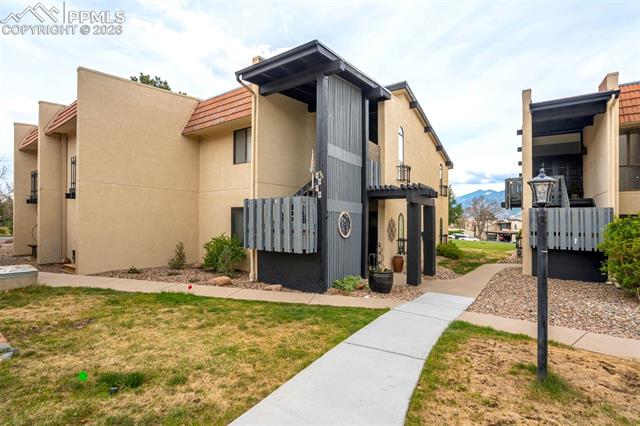 1098 Fontmore Road B