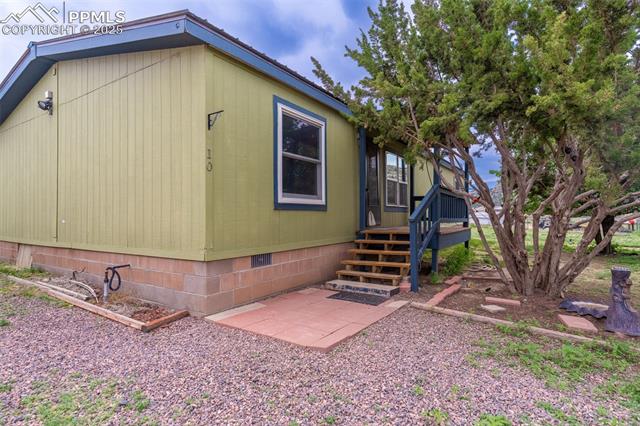 10 Ridgeway Drive