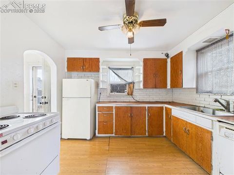 Tiny photo for 1226 E 10th Street, Pueblo, CO 81001 (MLS # 5919083)