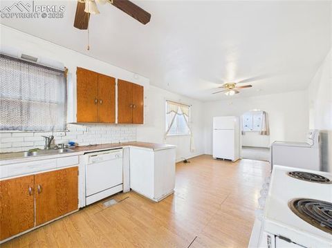 Tiny photo for 1226 E 10th Street, Pueblo, CO 81001 (MLS # 5919083)