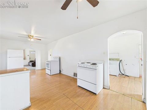 Tiny photo for 1226 E 10th Street, Pueblo, CO 81001 (MLS # 5919083)