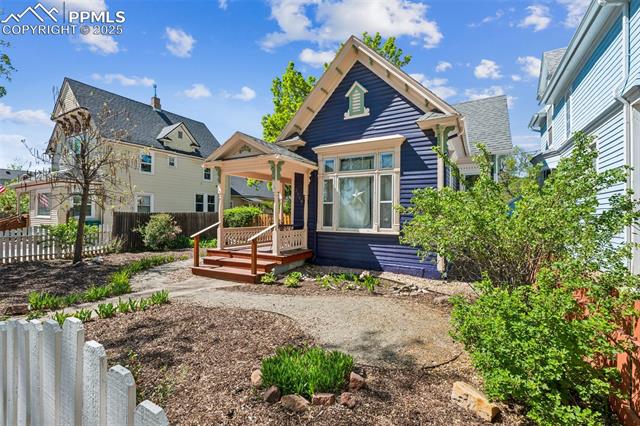 2119 W Pikes Peak Avenue