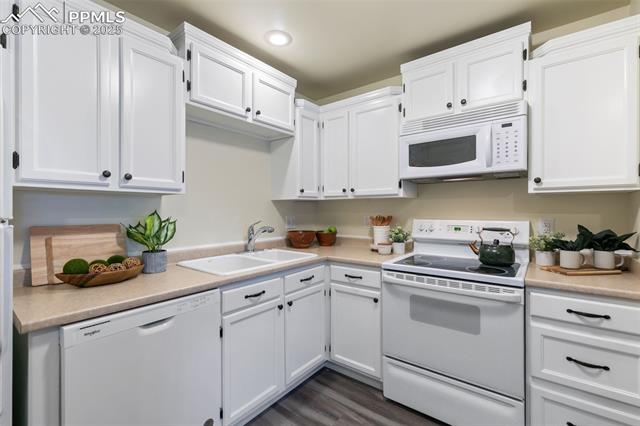 6423 Mcnichols Court
