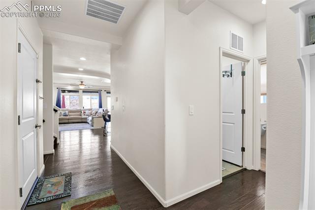 9290 Streamside Trail