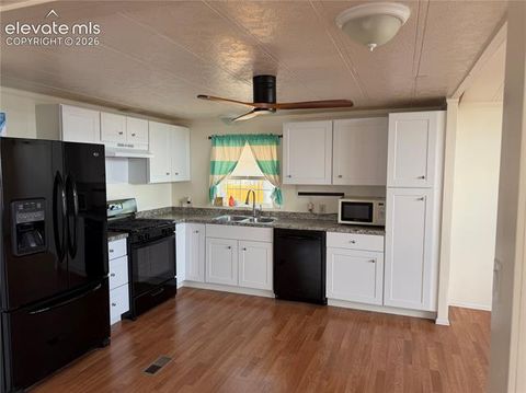 Tiny photo for 804 N Raynolds Avenue, Canon City, CO 81212 (MLS # 7703596)