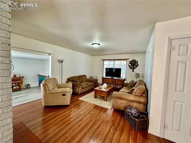 1701 Jerry Murphy Road