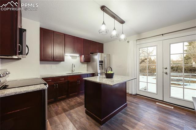 4708 N Splendid Circle