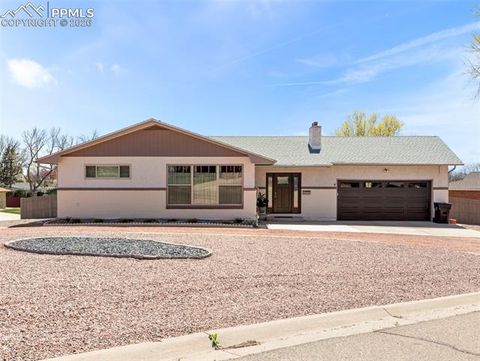 Photo of 20 Robertson Road, Pueblo, CO 81001 (MLS # 2879118)