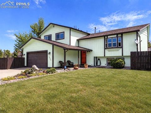 Photo of 6485 Nanette Way, Colorado Springs, CO 80918 (MLS # 8145019)