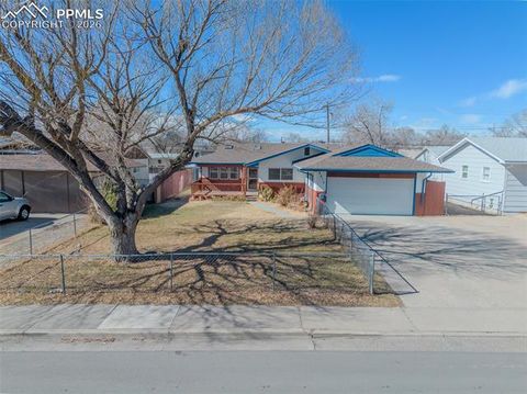 Photo of 3015 Baltimore Avenue, Pueblo, CO 81008 (MLS # 2947945)