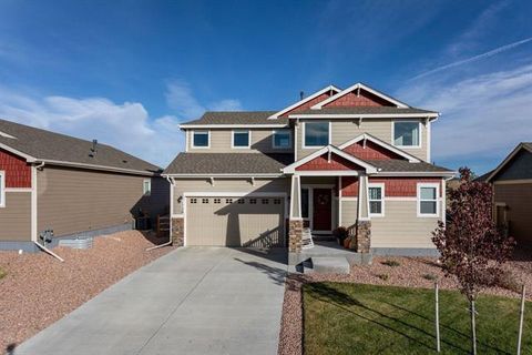 Photo of 1720 Willow Park Way, Monument, CO 80132 (MLS # R11655218)