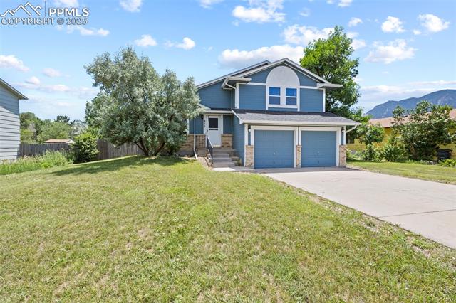 955 Crosstrail Drive