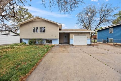 Photo of 1026 Drury Lane, Colorado Springs, CO 80911 (MLS # 4423571)
