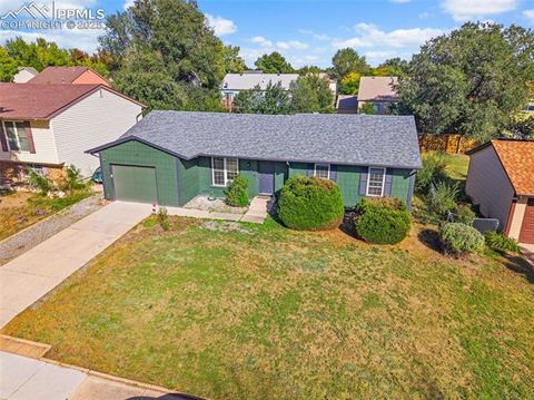 Tiny photo for 2655 E Prescott Circle, Colorado Springs, CO 80916 (MLS # 3131931)