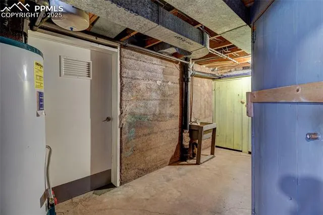 Manitou Springs, Colorado 80829, United States, 5 Bedrooms Bedrooms, ,2 BathroomsBathrooms,Residential,Active,131254