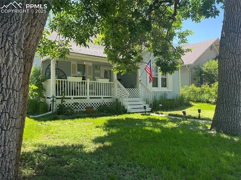 Photo of 223 Custer Avenue, Colorado Springs, CO 80903 (MLS # 9581071)