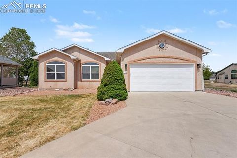 Photo of 219 E Linden Avenue, Pueblo, CO 81007 (MLS # 9036711)