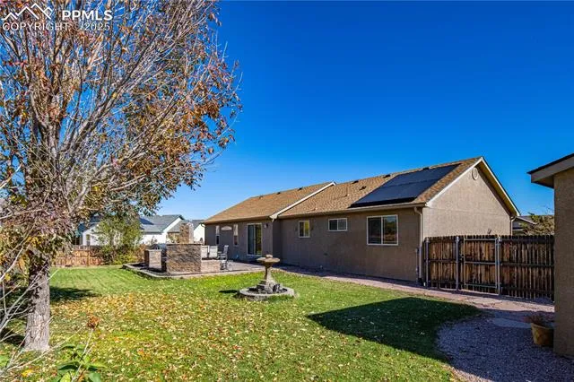 Canon City, Colorado 81212, United States, 5 Bedrooms Bedrooms, ,3 BathroomsBathrooms,Residential,Active,238344