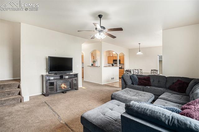 6389 San Mateo Drive