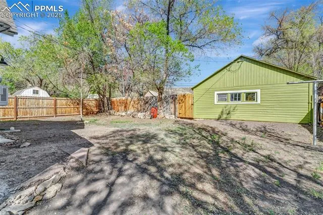 Canon City, Colorado 81212, United States, 3 Bedrooms Bedrooms, ,2 BathroomsBathrooms,Residential,Active,112219